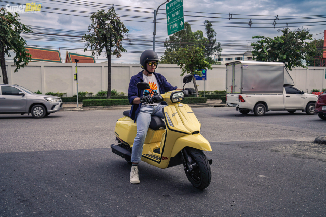 Lambretta X200 lam le gat gio Vespa Sprint bang dan chan xin hon toan dien - 35