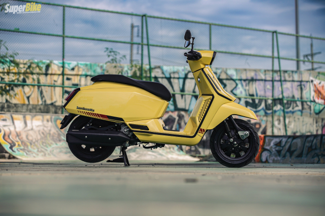 Lambretta X200 lam le gat gio Vespa Sprint bang dan chan xin hon toan dien - 45