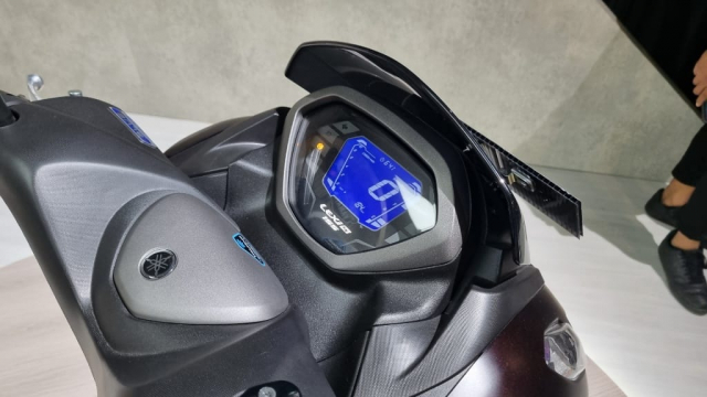 Lexi 155 2024 duoc Yamaha tung ra gay soc boi ngoai hinh co bap luc luong - 4
