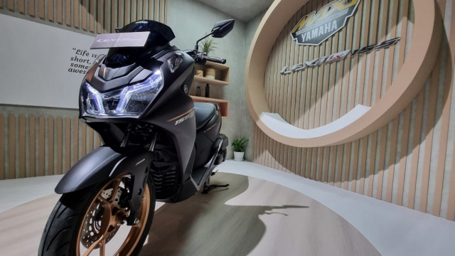 Lexi 155 2024 duoc Yamaha tung ra gay soc boi ngoai hinh co bap luc luong - 11