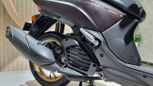 Lexi 155 2024 duoc Yamaha tung ra gay soc boi ngoai hinh co bap luc luong - 8