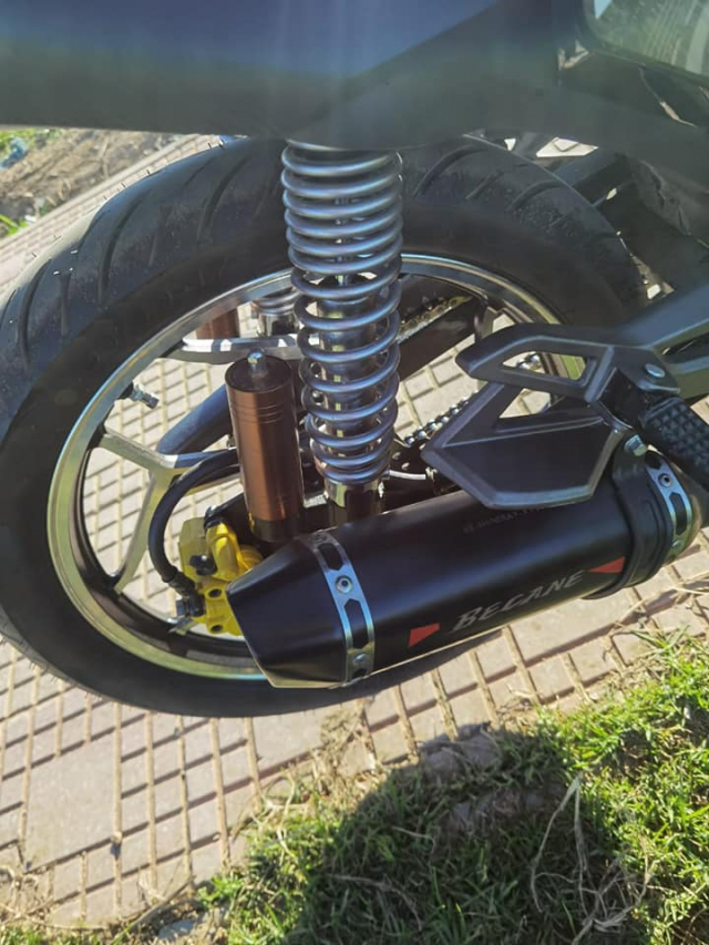 Becane Spring X vua ra mat dang nhu Winner 150 kem phuoc nhun Upside down kich doc - 8