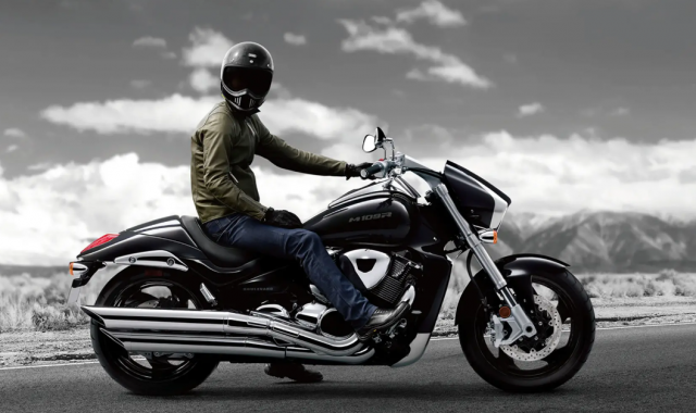 Suzuki Boulevard M109R 2024 tro lai trong nam moi - 7