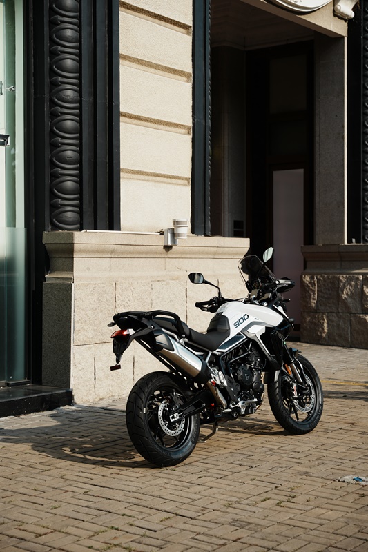 Triumph Tiger 900 2024 chinh thuc trinh lang tai Viet Nam voi 3 bien the - 13