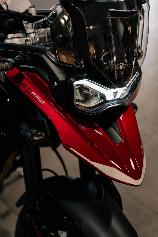 Triumph Tiger 900 2024 chinh thuc trinh lang tai Viet Nam voi 3 bien the - 16
