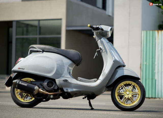 Vespa bị nhiều chị em phản ánh làm hư trang phục khiến khổ chủ ngậm ngùi xót xa
