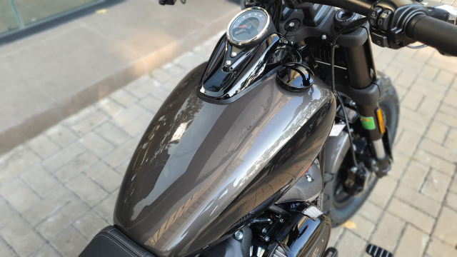 Harley Fat Bob mau xam anh kim moi Xe moi gia cuc tot - 6