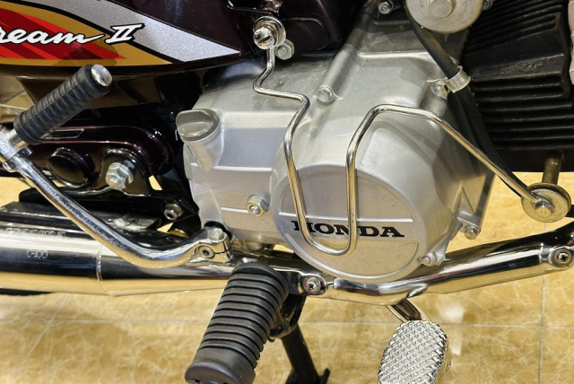 Honda Dream Thai 25 nam tuoi zin tung con oc co gia 1 ty dong - 7