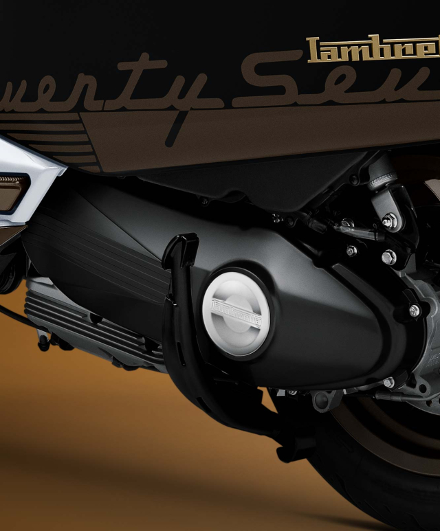 Lambretta X300 77th trinh lang cong chung de ki niem 77 nam hang xe xuat hien - 7