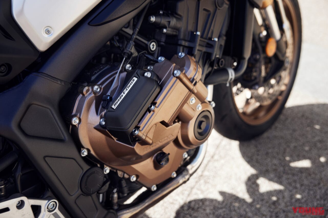 Lo tin Honda CB400CB400SB co the quay tro lai voi cai tien ly hop dien tu - 3