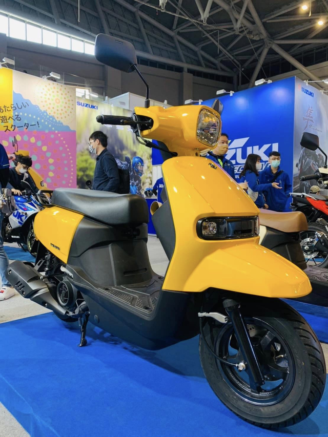 Suzuki SUI 125 lo dien ngoai hinh moi nhan manh vao ve dep tre trung - 10