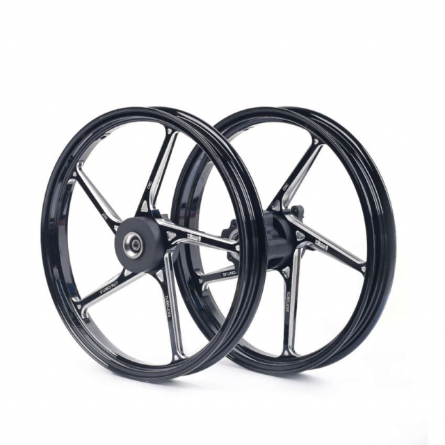 Yamaha ra mat doi dua Exciter 150 moi va gioi thieu thuong hieu do choi Tekhne Racing - 16