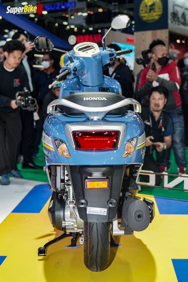 Giorno 2024 Donald Duck chinh thuc ra mat voi so luong xe it oi - 23