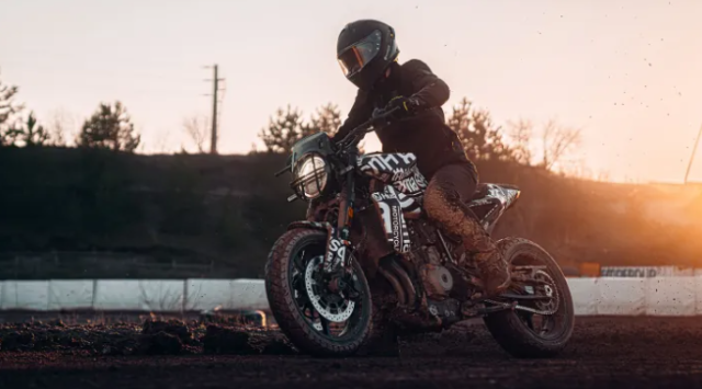 Husqvarna chinh thuc gioi thieu nguyen mau Svartpilen 801 - 7