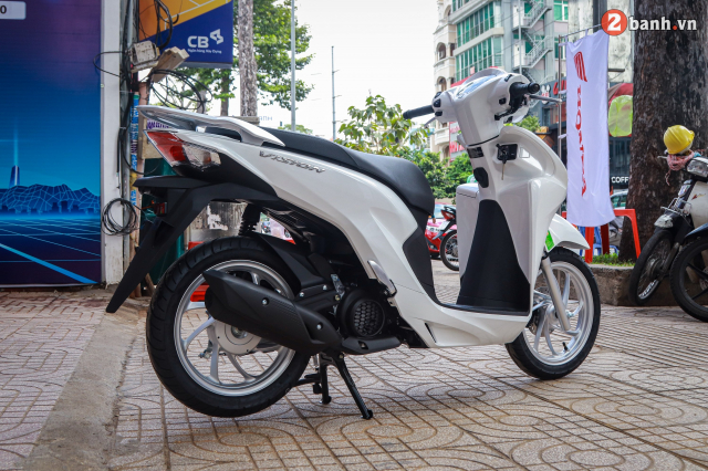 Tai sao Vision lai ban chay hon Vario 125 trong khi hoan toan thua ve mat trang bi - 17