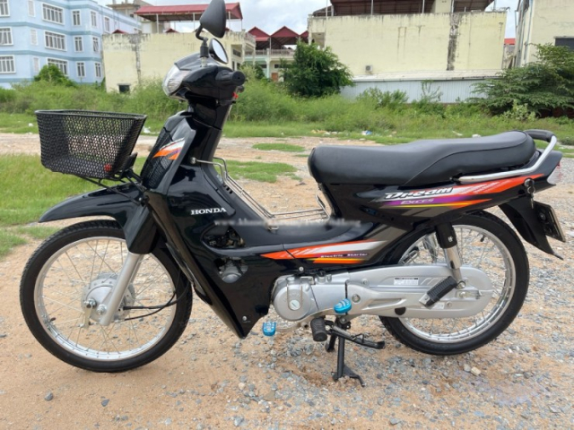 Tren 2000 do ban se mua duoc chiec Honda Dream thoi Tong nay - 5