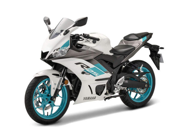 Yamaha R25 2024 ra mat mau moi tai thi truong cho Malaysia - 5