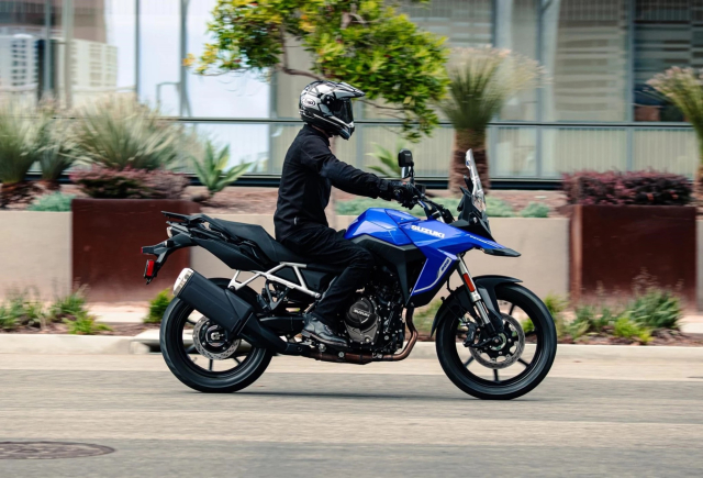Chinh thuc ra mat Suzuki VStrom 800RE Touring mau xe du lich duong truong moi - 3