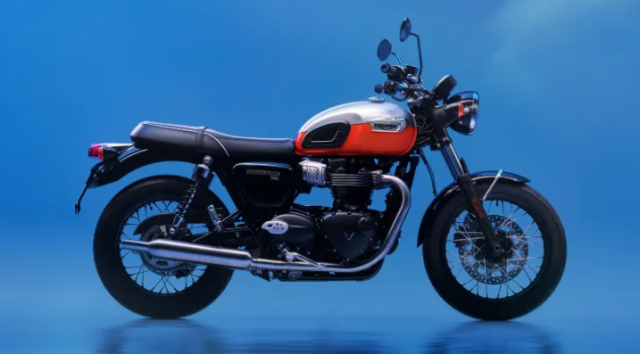 Gia dinh Triumph 2025 tao bao voi mau sac moi - 7