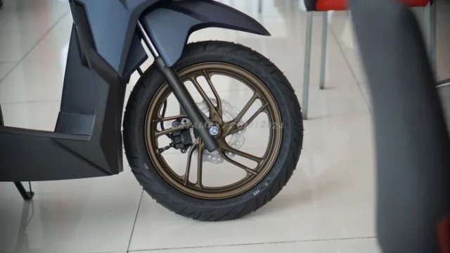 Can canh Vario 125 2025 phien ban cao cap nhat duoc Honda trang bi tan rang - 15