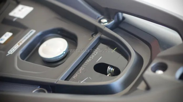 Can canh Vario 125 2025 phien ban cao cap nhat duoc Honda trang bi tan rang - 17