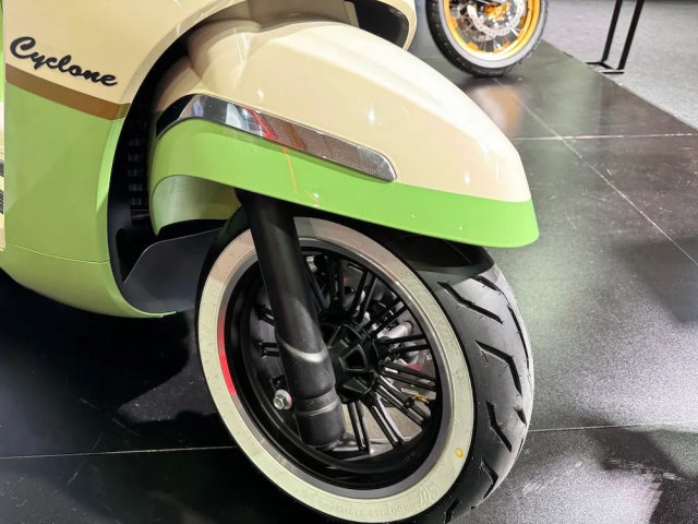Chi tiet xe ga Cyclone RT2E so huu dong co DOHC ba dao nhat tren thi truong - 13