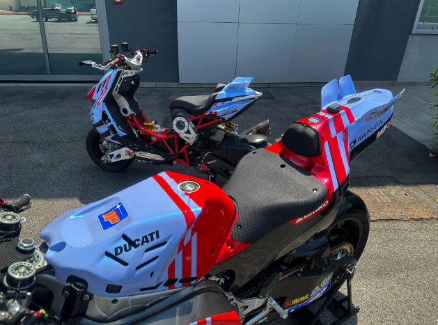 Italjet sap ra mat phien ban Gresini Dragster lay cam hung xe dua Ducati Desmosedici GP23 - 5