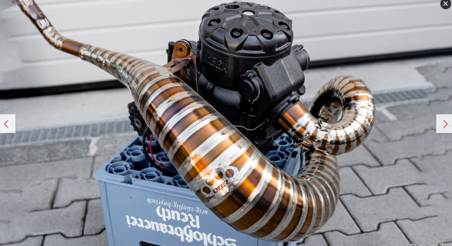Megasgas EC 700 Supermoto 2 thi hoan thien tu noi cong den ngoai hinh - 17