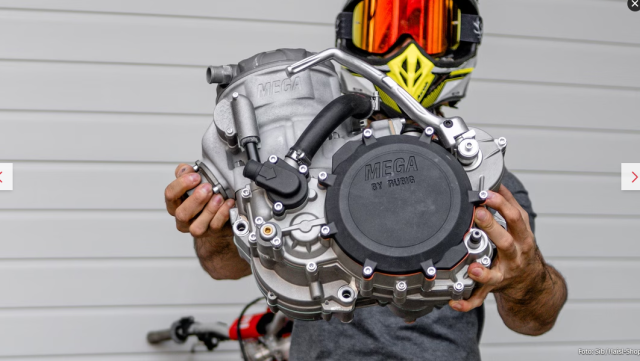 Megasgas EC 700 Supermoto 2 thi hoan thien tu noi cong den ngoai hinh - 19