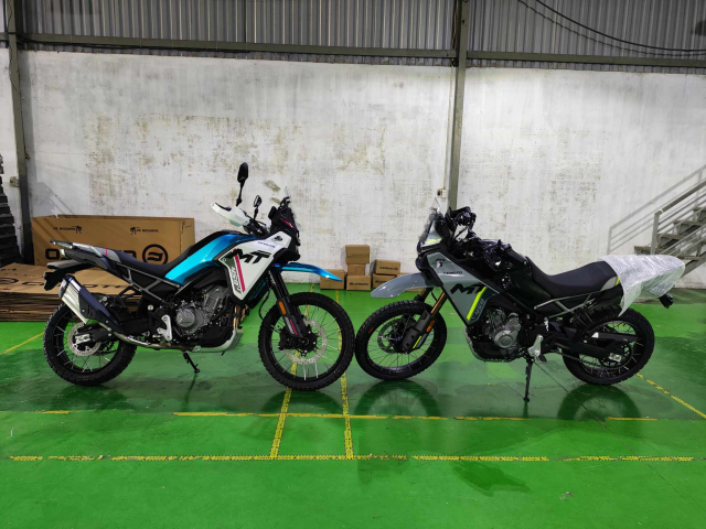 165 trieu de mua CFMoto 450MT vua ve Viet Nam on ap khong AE