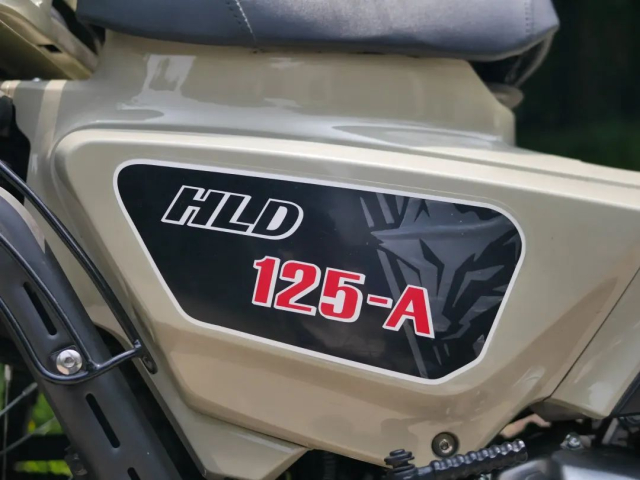Chi tiet Crosser 125 2025 Mau xe khien ai cung nham lan voi Honda CT125 - 5