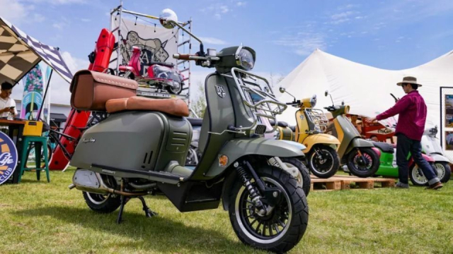 Xe ga 150cc cua Anh ra mat Thiet ke co dien gia tu 69 trieu dong - 5