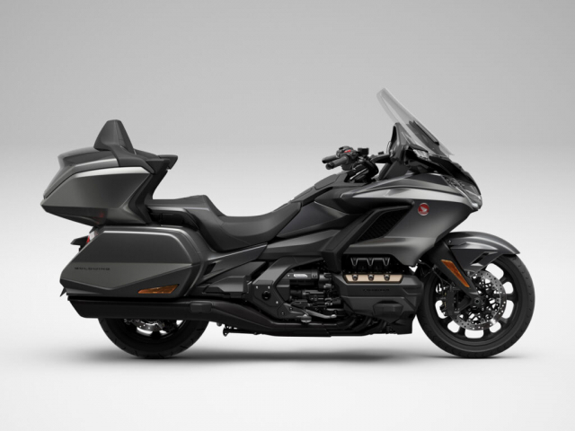 Anh em biet tin gi chua Honda Gold Wing Tour 2024 ra mat mau moi mang ten Heavy Gray Metallic You - 9
