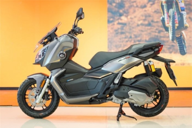 Toi thich QJMoto Fort 150 vi gia re ngang Airblade nhung cong nghe hon han SH - 5