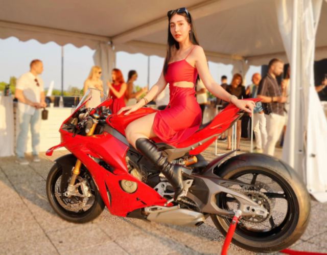 Bat ngo voi viec Ducati da mo ban Panigale V4 V4 S 2025 voi gia chi tu 756 trieu Dong - 7