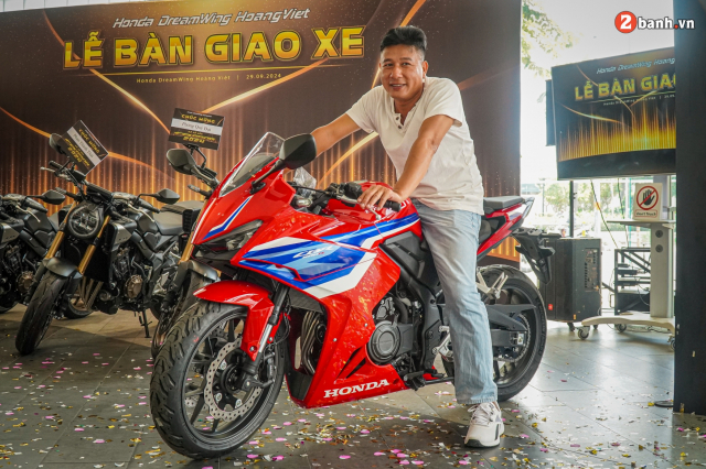 Honda DreamWing Hoang Viet ban giao nhung mau xe mo to the he 2024 den tay khach hang - 9