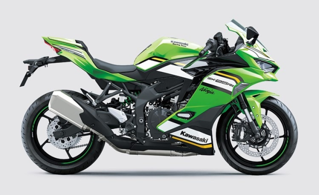 Kawasaki Ninja ZX25RR 2025 ra mat voi do hoa WSBK kha chien AE oi - 7