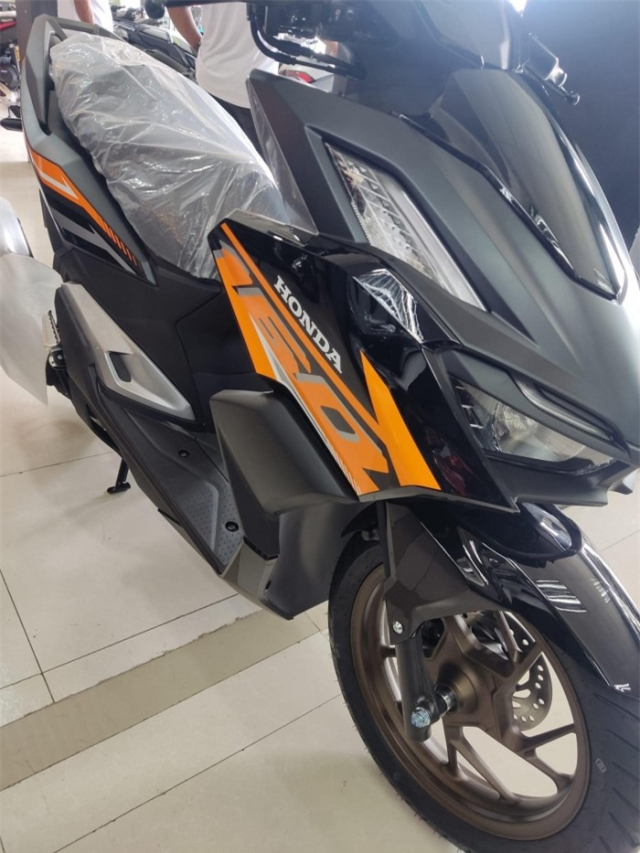 Tay ga Honda 160cc moi chinh thuc ve dai ly - 3