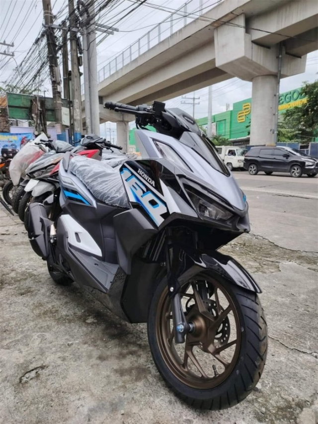 Tay ga Honda 160cc moi chinh thuc ve dai ly - 7