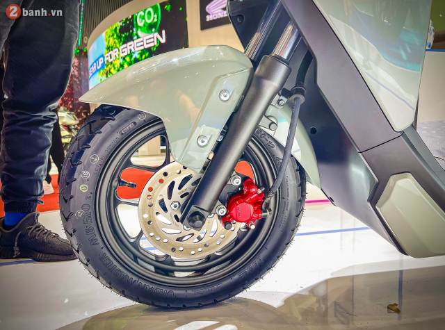 Can canh xe dien ICON e vua duoc Honda Viet Nam ra mat phu hop voi cac em hoc sinh - 13
