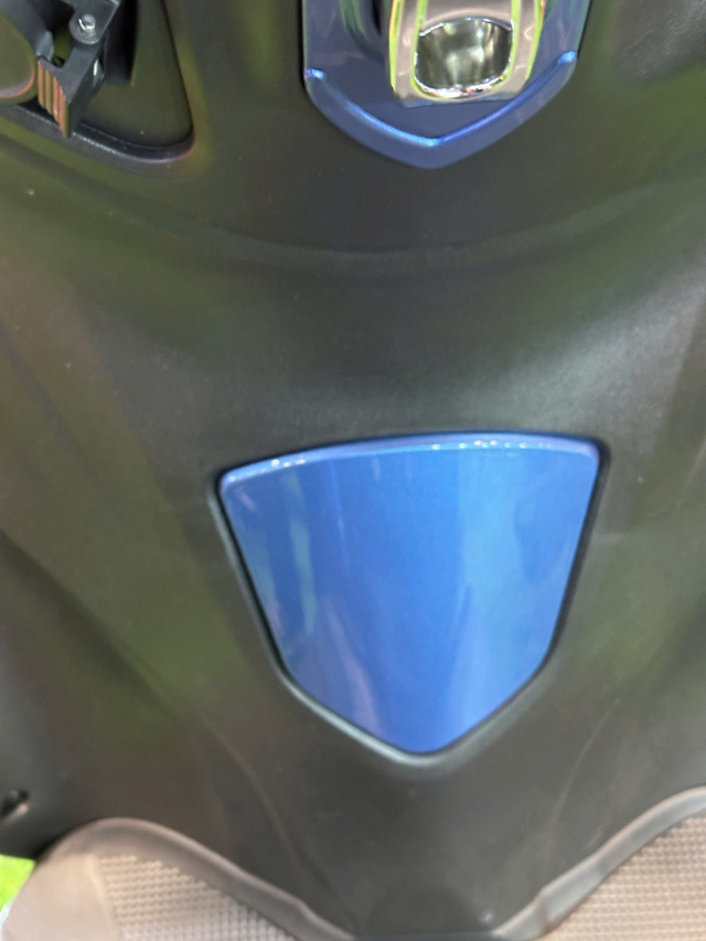 Can canh xe dien Wedison Bee co ngoai hinh giong Honda LEAD tai VMS 2024 - 7