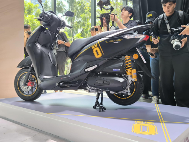 Honda LEAD 125 2025 bat ngo ra mat o Thai khong ABS nhung lai co phien ban Ohlins doc la - 5