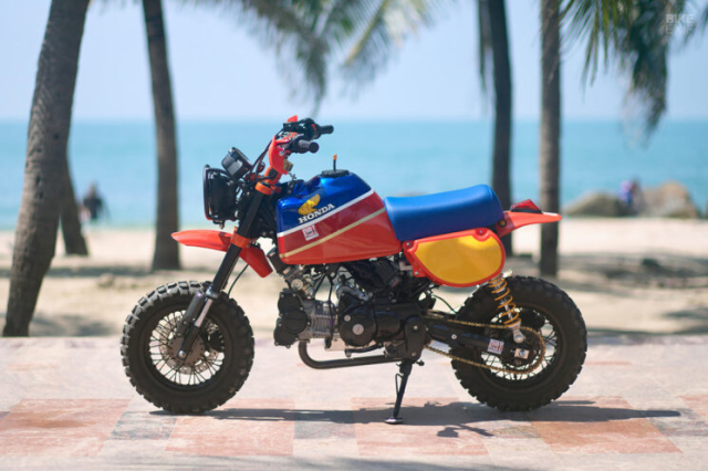 Honda Monkey do tao bao voi phong cach xe dua co dien lam toi xao xuyen - 3