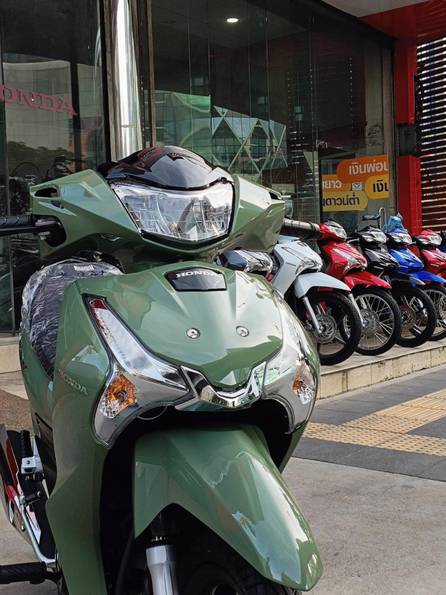 Hinh anh thuc te Honda Wave 125i 2025 tai dai ly Dep hon mong doi cho ngay ra mat tai Viet Nam - 5