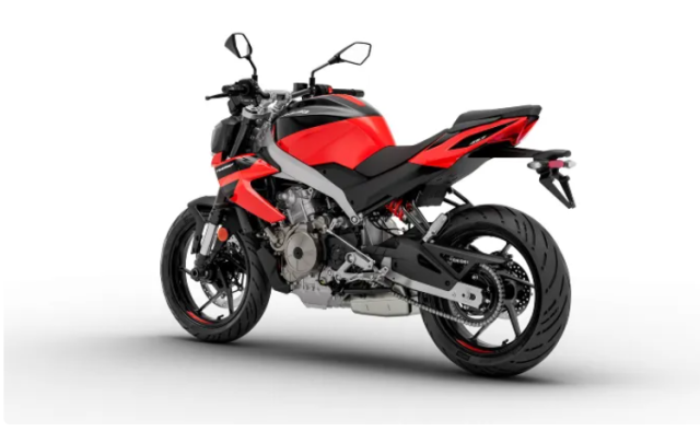 Khong the bo qua ve dep cua Aprilia Tuono 457 lan dau xuat hien - 11