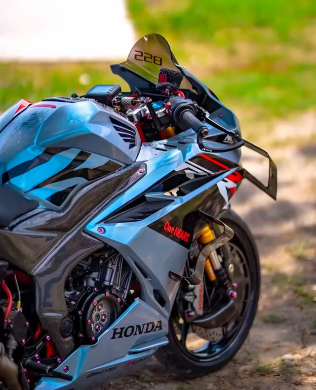 Lam sao cuong lai duoc voi chiec HONDA CBR250RR do phong cach MOTOGP chat the nay - 5