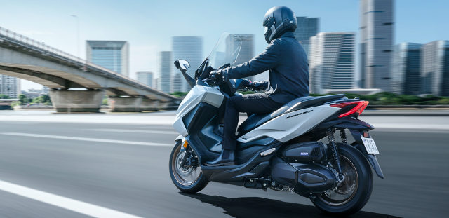 Honda Forza 250 2025 vua duoc ra mat ngay tai que nha voi nhieu nang cap ca chat va luong - 7