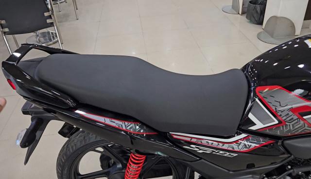 Honda vua ra mat mau xe con tay moi trang bi man hinh mau TFT xin so ma gia ban chi 30 trieu dong - 8