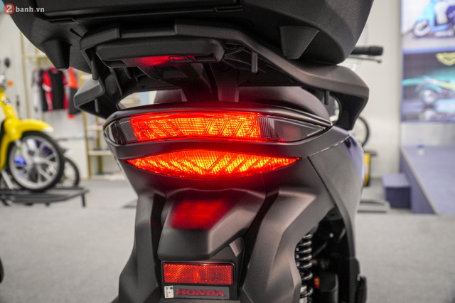 Can canh bo doi SH150i 2025 Sport Edition Made In Italy cuc dep bat ngo xuat hien tai Viet Nam - 22