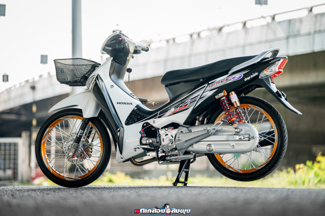 Honda Wave S125 nang cap dong co 4 vale cung dan do choi cuc ki chanh xa - 3